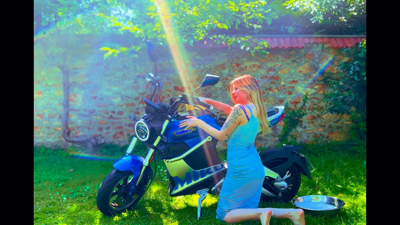 Stellafatale: Moto figa strofina bagnato stuzzica e orgasmo
