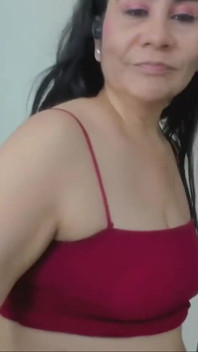 Mamă sexy face sex cu muie dură goală noaptea