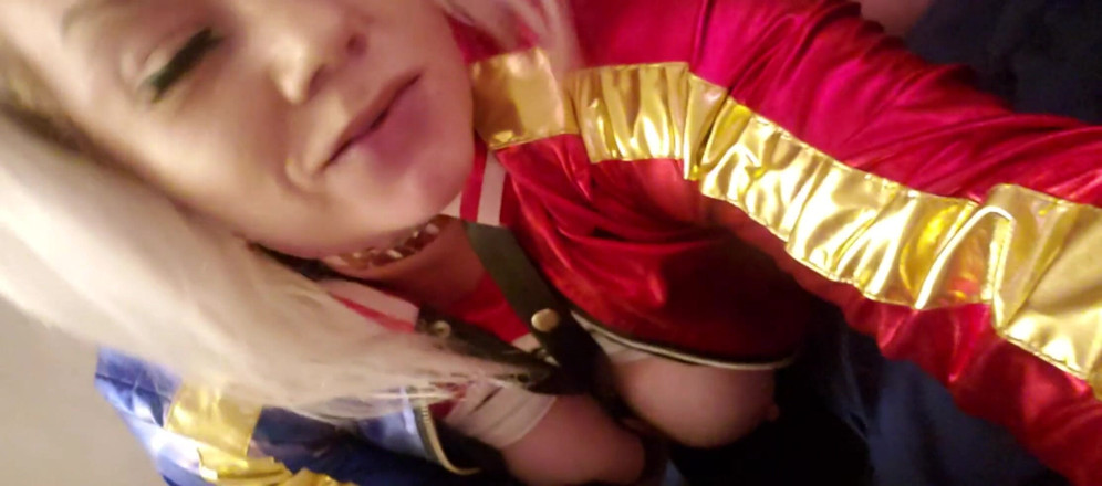 Bustyvlonder: Harley quinn clip khoe hàng
