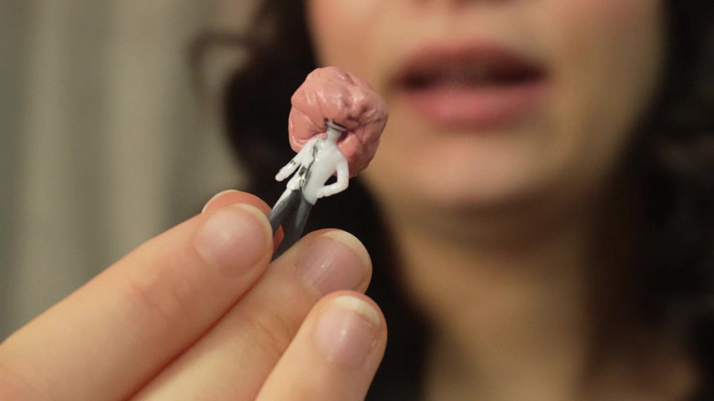 AmayaMori: Giantess Stepsister Bubble Gum Trap Tiny Man Caught in Sticky...