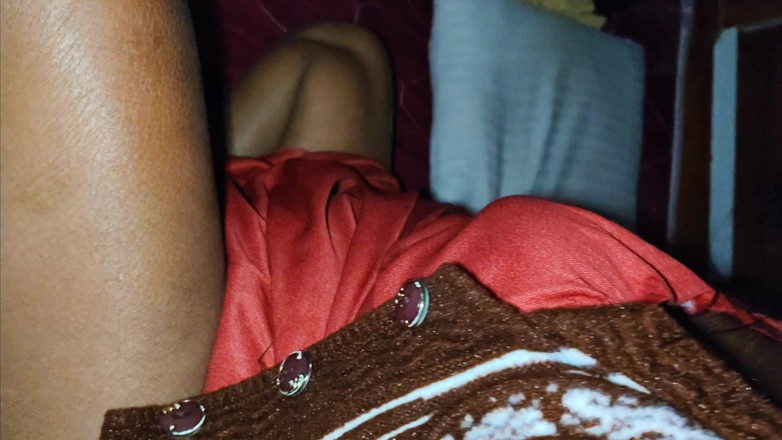 Premi pooja: Індійська дезі з села, гарячі красиві цицьки смокчуть молодшого хлопця, швидка ніч, нова подружня пара, хардкор х фільм хінді