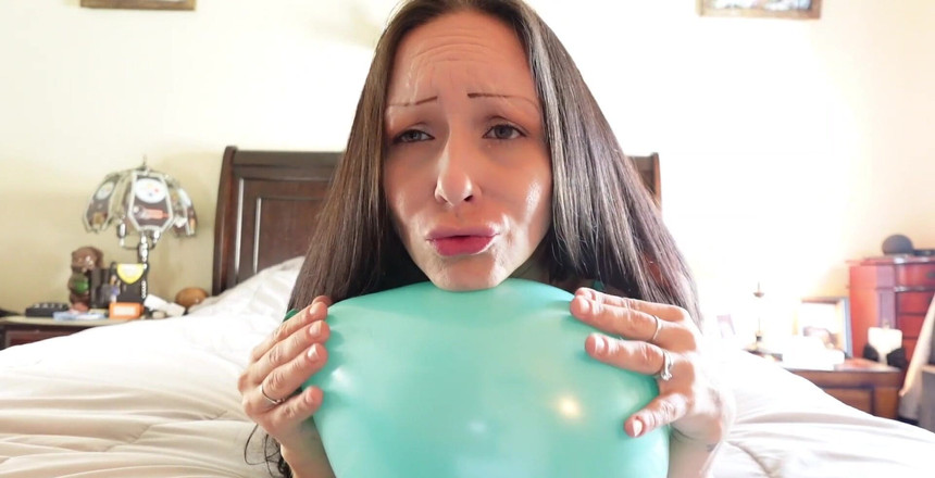 Raven Willow: Ballongljud gör mig kåt