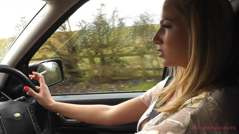 DanielleMaye: Smokey conducción rápida