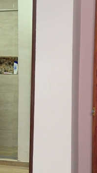 Ma demi-sœur me fait une bonne succion sous la douche après lui avoir demandé de prendre un bain avec elle