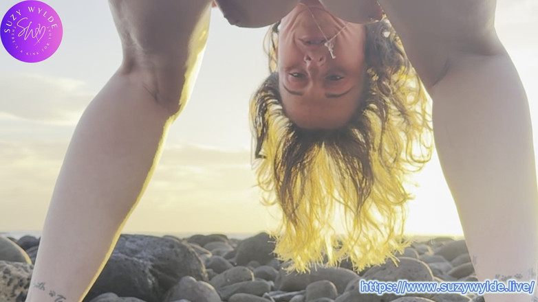 Suzy Wylde: Squirta in riva al mare con suzy wylde