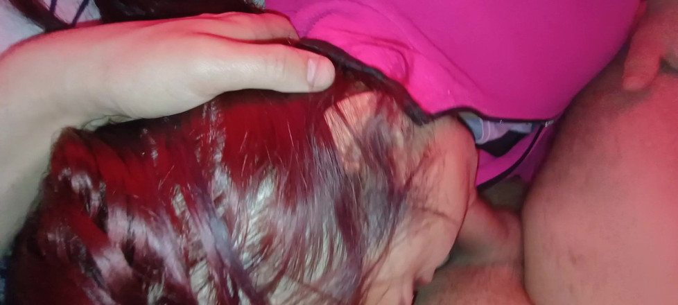 Ionut899: リラックスして、君の精液を深く私のアソコ、私のお尻に絞らせて