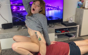 Anne Eden: Scopata facciale con il tuo sperma nella mia figa!