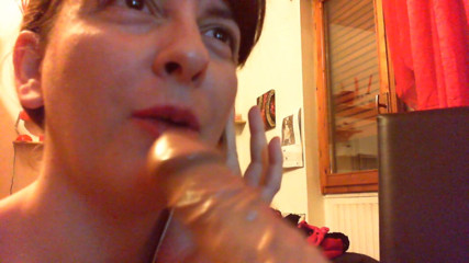 Nicoletta Embassi: Solo masturbation from below