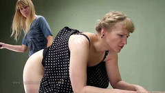 Spanking Server: Sara strapon