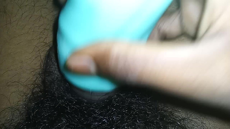 CornyMorale357: Svägerska knullade mig under själva dagen