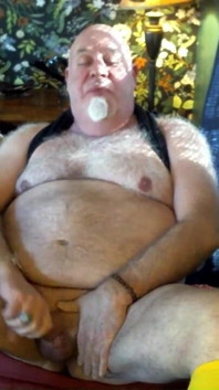 Beardaddychub goza na webcam