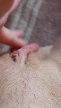 Zabawa z moją wielką wargą sromowa z mojego POV