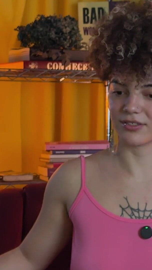 Quente club: Emilly and Aquele Mario Discuss Their Careers and Preferences Regarding...