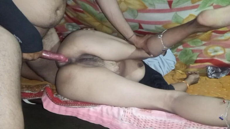 Kumari1996: Vesnická Bhabhi má kundičku ošukanou a osvobozenou