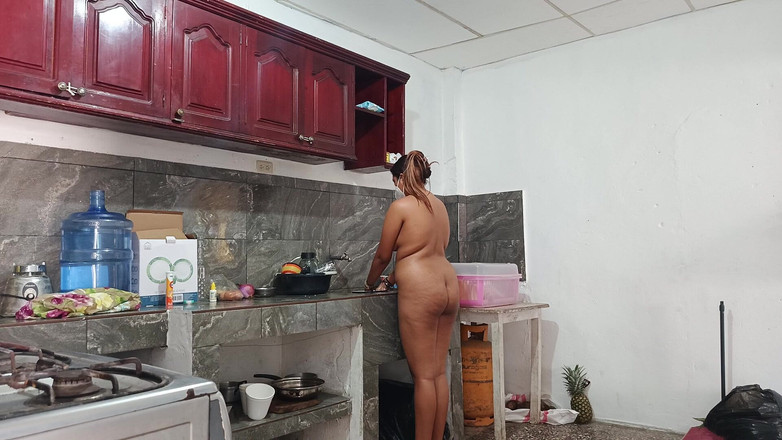 Goky: My Friend's Stepsister Preparing the Dinner Very Tasty