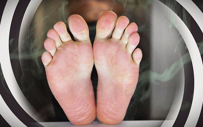 CashmasterAngel: Addestramento di una spugna con i piedi umani