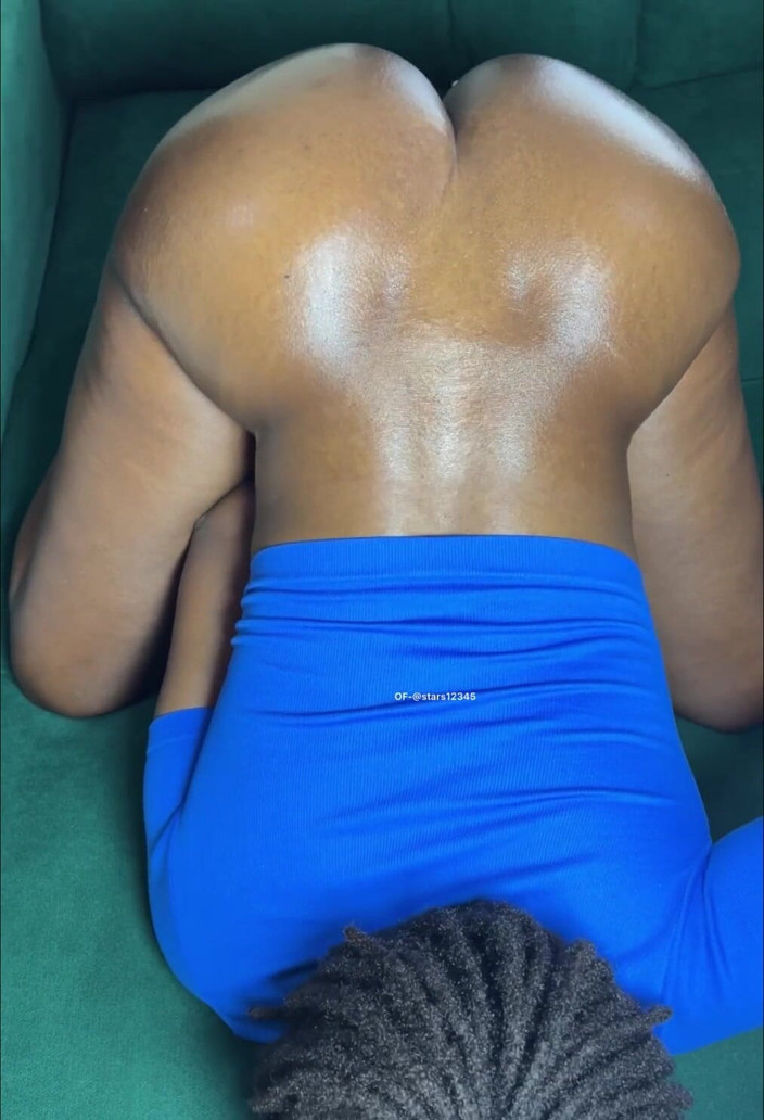 Its Nyota: İnanılmaz arching arka çekimler orgazm.