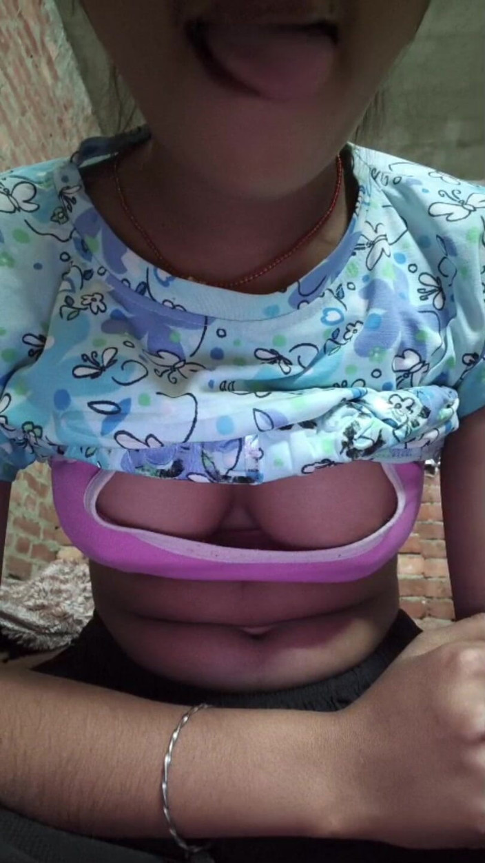 P_baby Ji: Une vidéo de filles bangladaises sexy se fait regarder maintenant