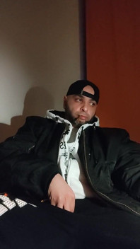 Dirtyjunkbro Is Bored He's Looking for Buddies