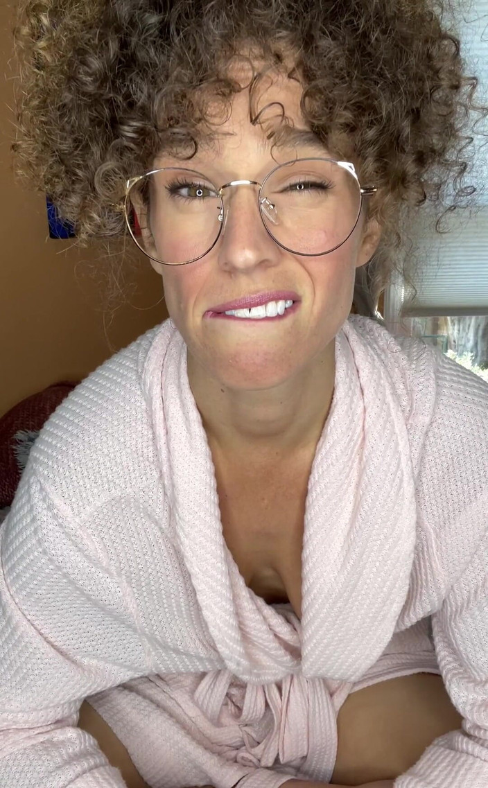 VibeWithMommy: Asshole Fetish Breed Stepmommy JOI! I Explain Exactly How I...
