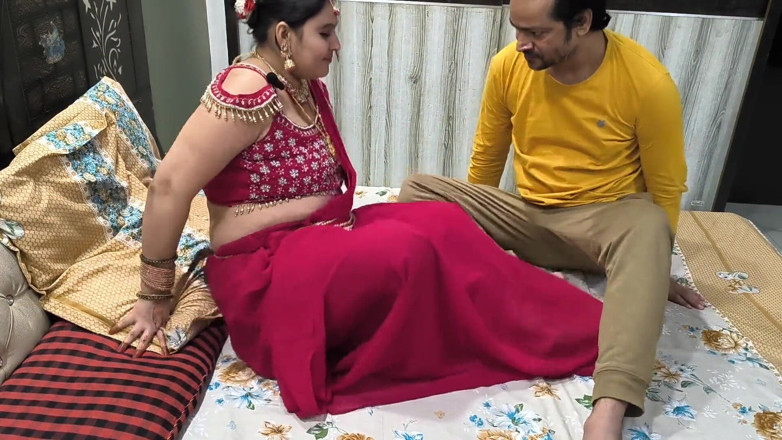 Desi chudai hub: Ngentot nikmat sebelum melihat bulan di karva chauth