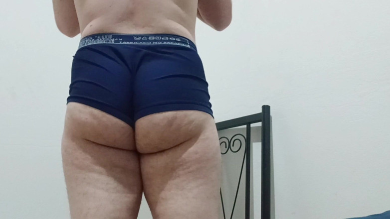 amateurbrazilian: Peguei a Cueca Do Meu Pai Para Fazer O Video
