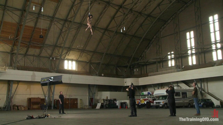 The Training of O by Kink: Nihai itaat: yüksekler, boğulma ve karanlık