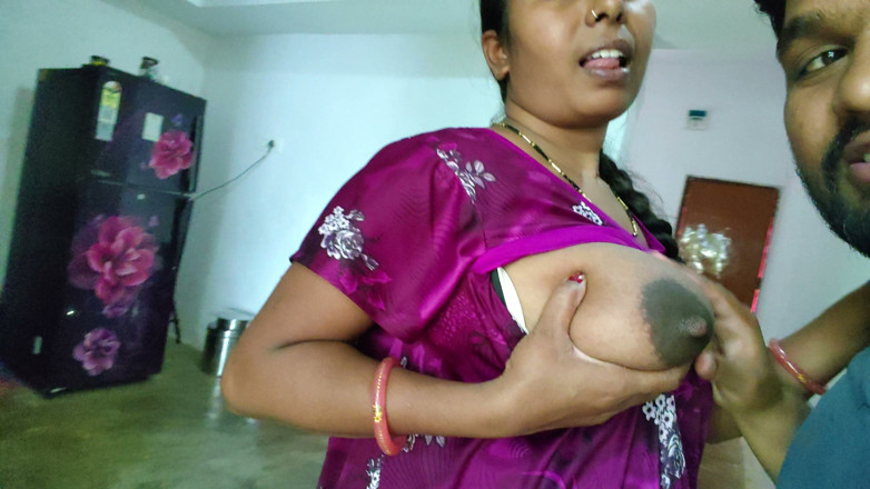 Premi pooja: 인도 가슴 비디오 - Pahli Bar Dheere Devar Aur Bhabhi - 힌디어 빠는 Dehati Bhabhi