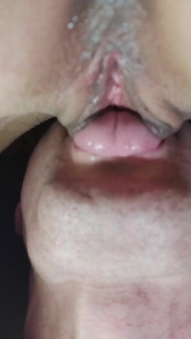 Wet Pussy Fuck: Teen's wet pussy is licked dripping pussy close up