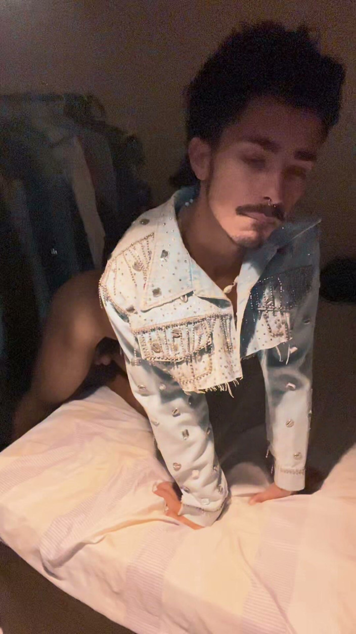 The Vicious Gabe: Showing off the Body with Clothes I Made