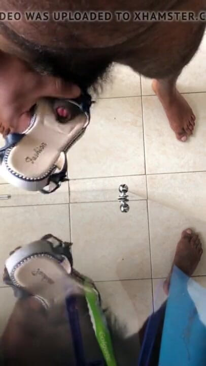 Sexy sereppu: Sandal kecil