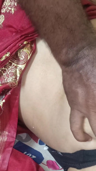 Batchelor komşu erkekler qhousewife kırmızı renkli sari ile ateşli sikişiyor