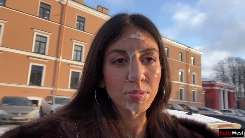 Katty West: La ragazza ha accettato di camminare con la sborra di...