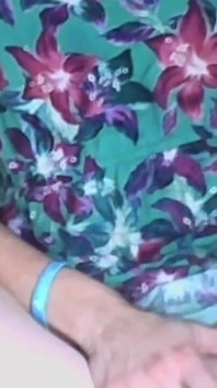 Dai alla ragazza del college l'ascensore a casa