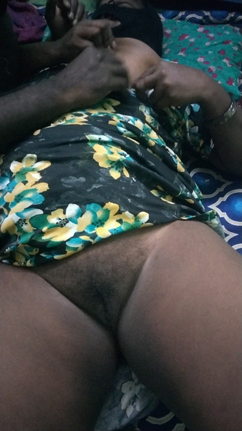 Benita sweety: Pakcik tiri dengan desi stepcousin