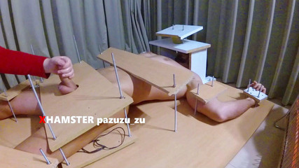 Pazuzu_zu: Femdom nohy lechtající a škádlí. Honění se zničeným orgasmem