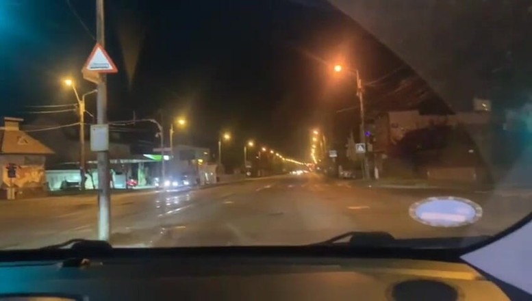 Step Mommy: Perverted Wife Gives Taxi Driver a Footjob