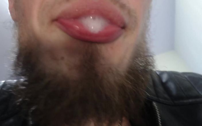 Hunky time: Kožená alfa dominantní šukač