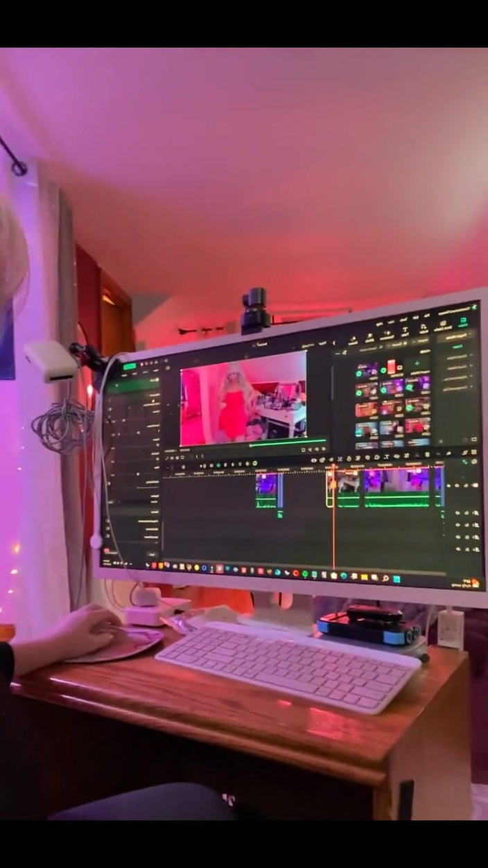 PaintedRose: La caméra appelle ce soir