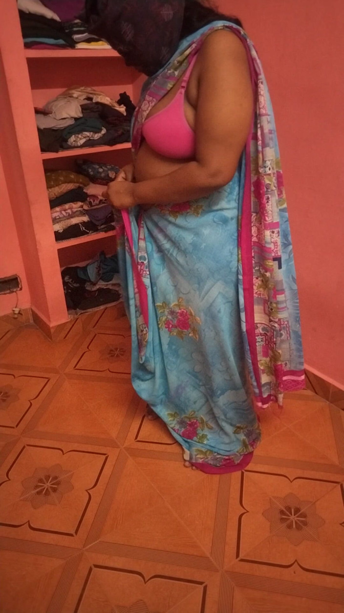 Priya aunty: Saree Wearing for Next Shoot