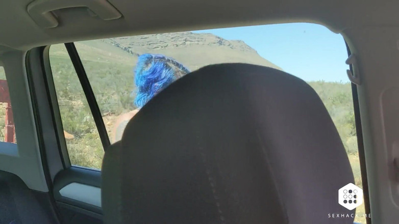 SexHackMe: Уличные игрушки, сквирт, минет и пис в пустыне - Автомобиль эксгибиционист