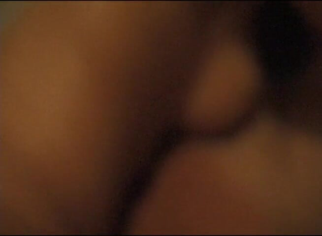 Flash Model Amateurs: Une amatrice sexy suce une bite