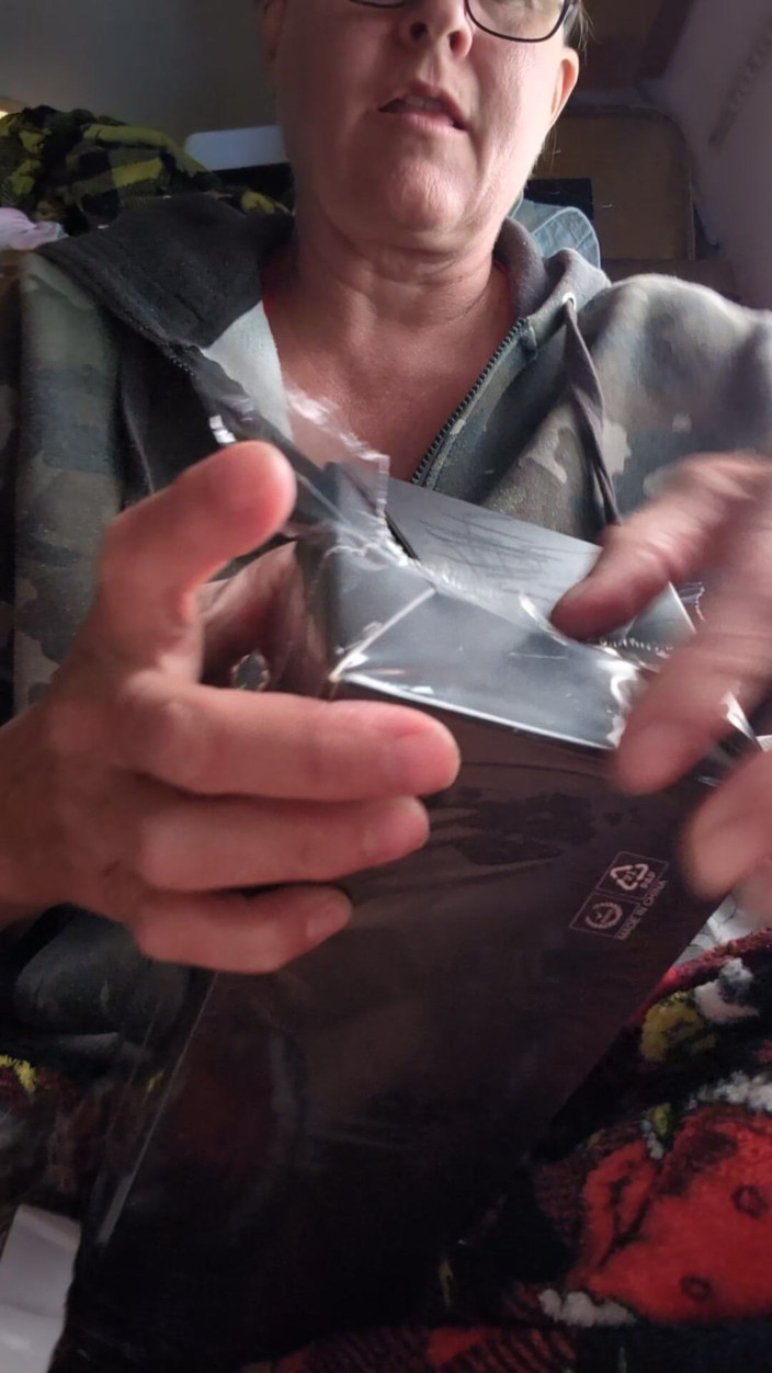 Jamponie Sexy Hot Milf: Gift Unboxing