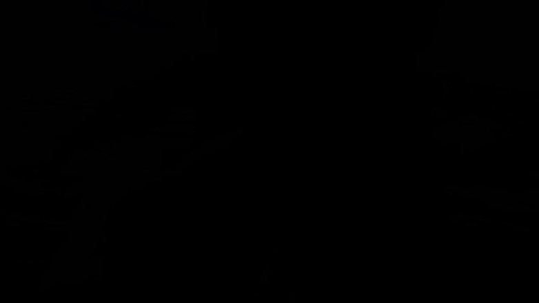 Jesmina: 德西村的热辣摩擦非常努力掌握