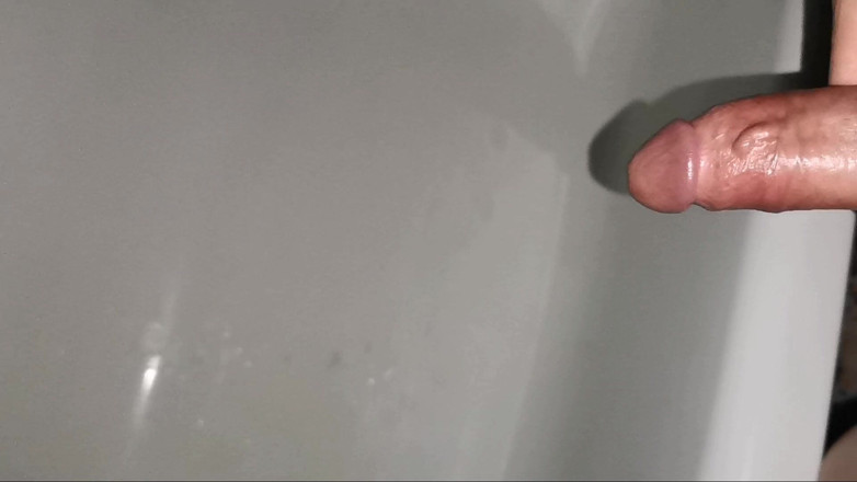 SEXY_GUYBEST: A Very Powerful Stream From a Large Penis