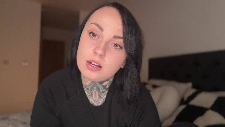 Miss Valentina: Związek rujnujący szept gry