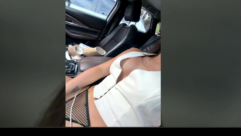 Milf Latina: A Latina Dikongkek Dalam Kereta Dan Suka Ditonton Di Jalan...