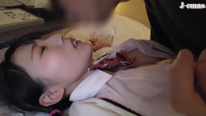 J-Cams: A Wild Beauty Who Loves Deep Kisses Captures Her Passion...