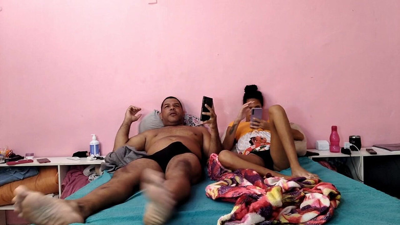 LeoOgro: Saya menikmatinya dengan ayah tiri saya, dia selalu membuat saya...