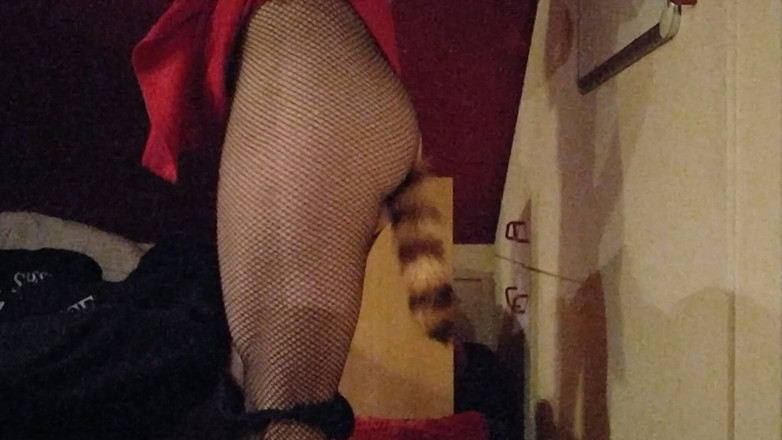 Joslin: Sissy joslin khiêu vũ với phích cắm mông đuôi